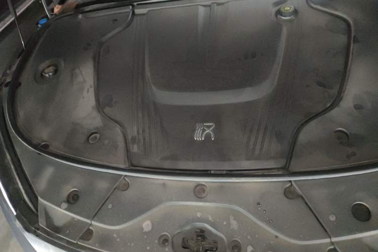 Used BYD Han 2024 EV Glory Edition 605KM Front-Wheel-Drive Premium Model Engine Bay