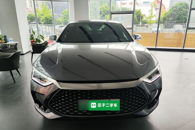 Used BYD Han 2024 DM-i Glory Edition 200KM Flagship Model Front