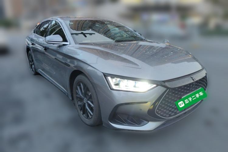 Used BYD Han 2024 DM-i Glory Edition 121KM Elite Model Front Right 45 Deg