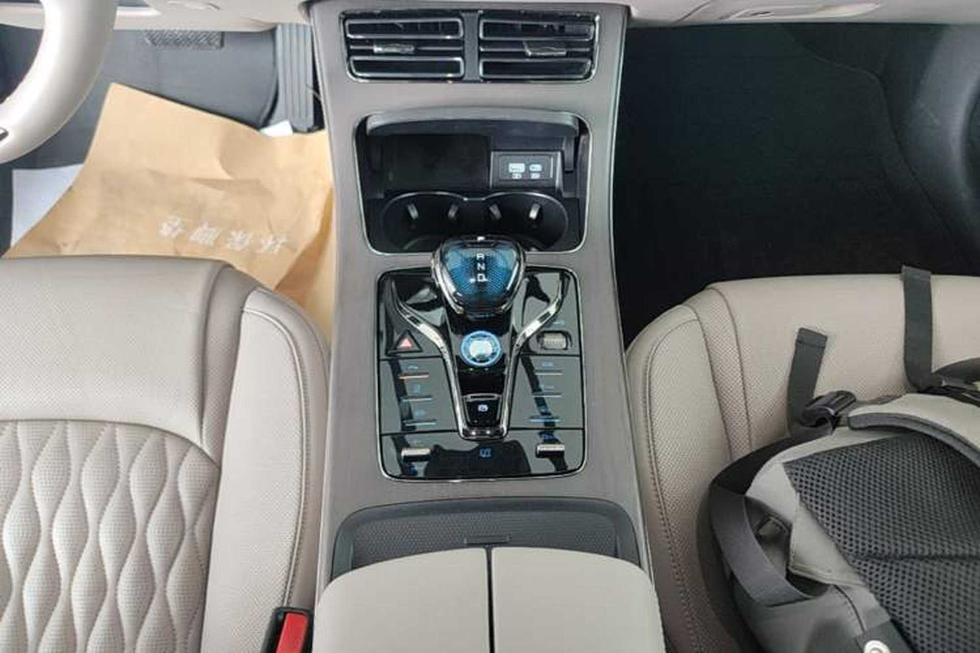Used BYD Han 2024 DM-i Glory Edition 200KM Flagship Model Gear Lever