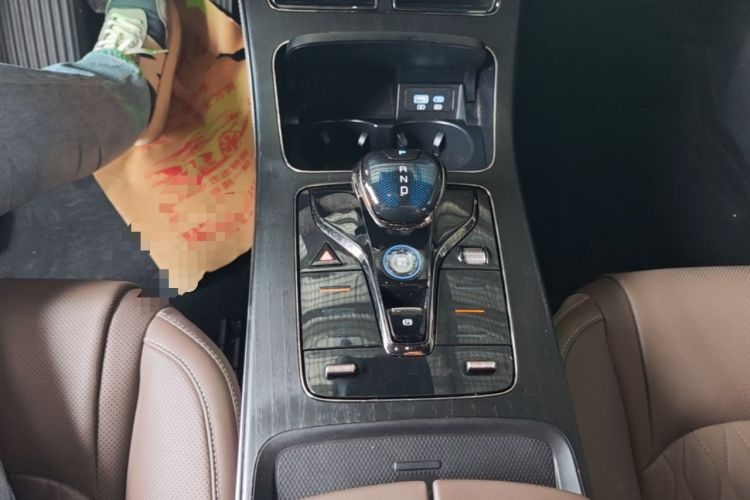 Used BYD Han 2024 DM-i Glory Edition 121KM Premium Model Gear Lever