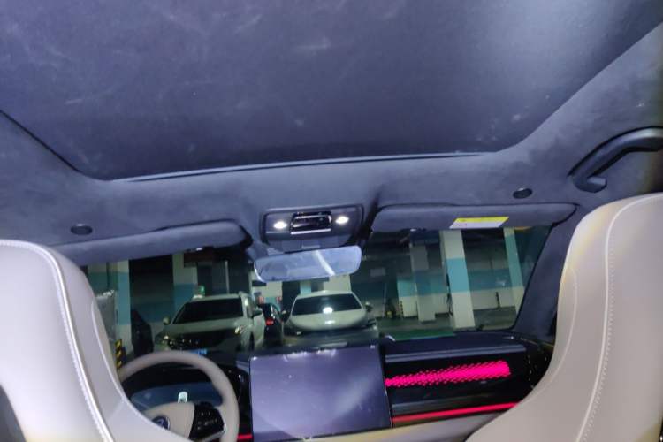 Used BYD Han 2024 EV Glory Edition 610 km All-Wheel Drive "Tian Shen Zhi Jia" Intelligent Driving Model Headliner