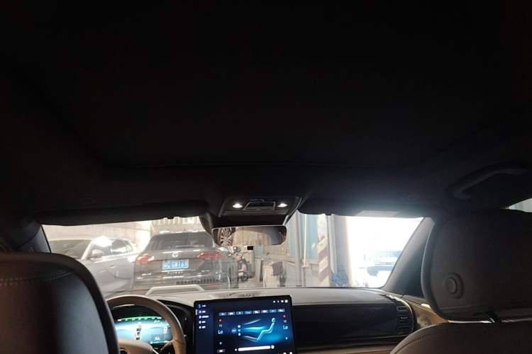 Used BYD Han 2024 DM-i Glory Edition 121KM Prestige Model Headliner