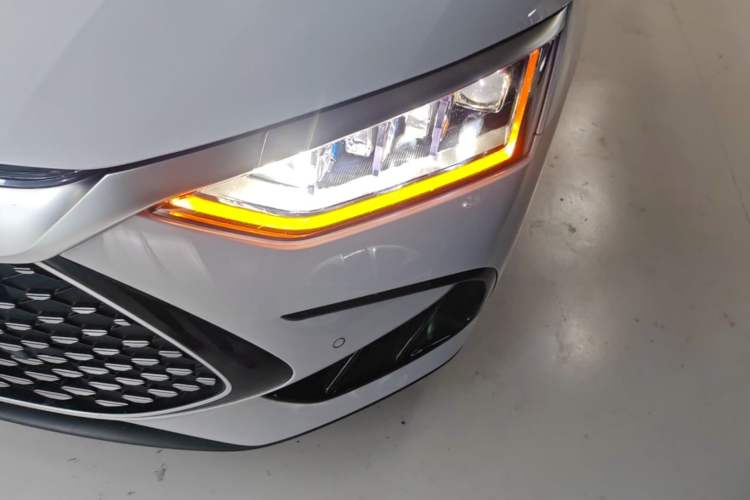 Used BYD Han 2024 DM-i Glory Edition 121KM Elite Model Left Front Headlight