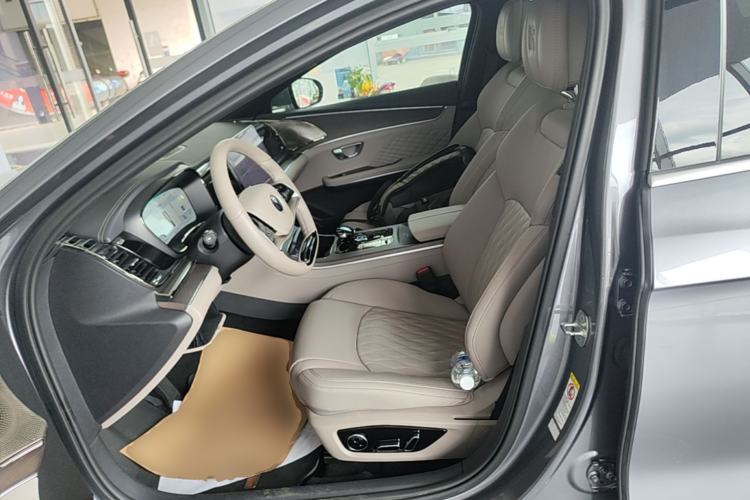 Used BYD Han 2024 DM-i Glory Edition 200KM Flagship Model Left Front Seat