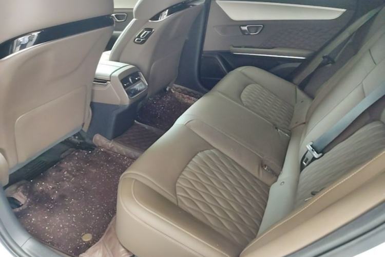 Used BYD Han 2024 EV Glory Edition 506KM Front-Wheel-Drive Premium Model Left Rear Seat