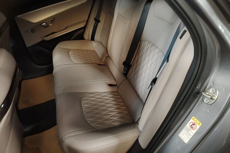 Used BYD Han 2024 DM-i Glory Edition 121KM Prestige Model Left Rear Seat