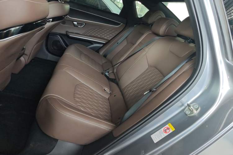 Used BYD Han 2024 DM-i Glory Edition 121KM Premium Model Left Rear Seat
