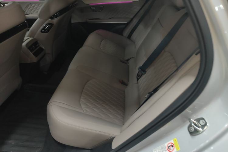 Used BYD Han 2024 EV Glory Edition 605KM Front-Wheel-Drive Premium Model Left Rear Seat