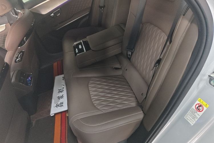 Used BYD Han 2024 EV Glory Edition 605KM Front-Wheel-Drive Premium Model Left Rear Seat