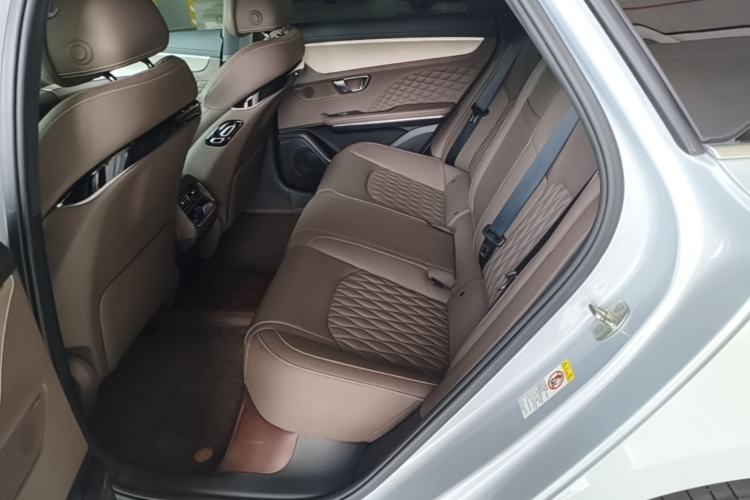 Used BYD Han 2024 DM-i Glory Edition 121KM Prestige Model Left Rear Seat