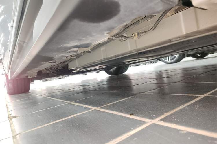 Used BYD Han 2024 DM-i Glory Edition 121KM Prestige Model Left Side Sill