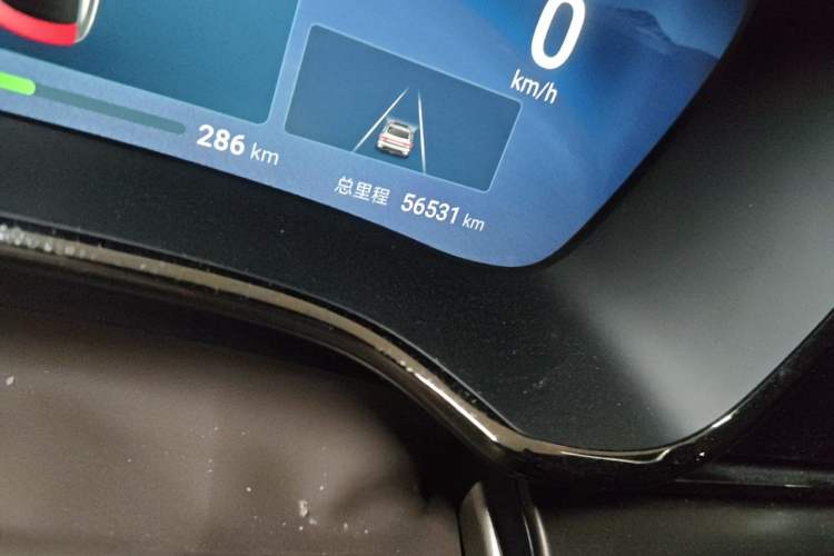 Used BYD Han 2024 EV Glory Edition 605KM Front-Wheel-Drive Premium Model Odometer Close Up