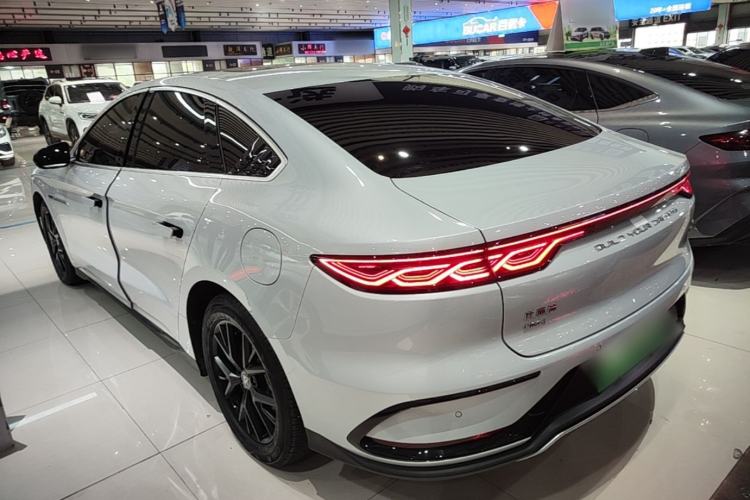 Used BYD Han 2024 DM-i Glory Edition 121KM Prestige Model Rear Left 45 Deg