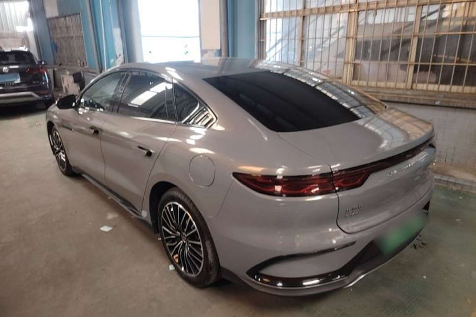Used BYD Han 2024 DM-i Glory Edition 121KM Prestige Model Rear Left 45 Deg