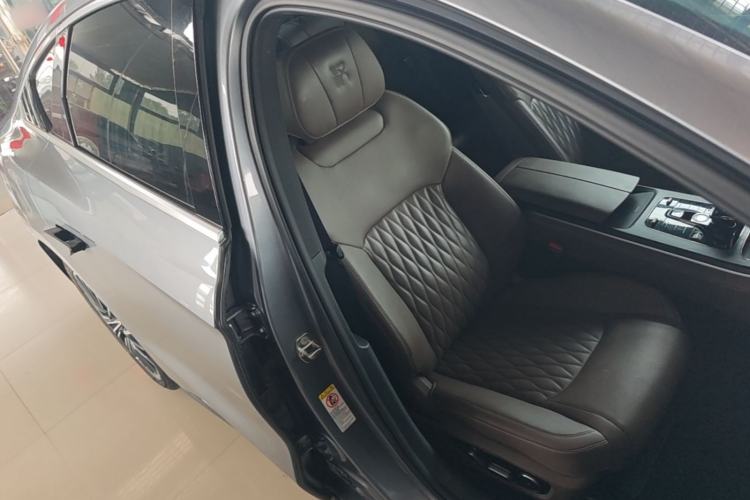 Used BYD Han 2024 DM-i Glory Edition 121KM Premium Model Right Front Seat