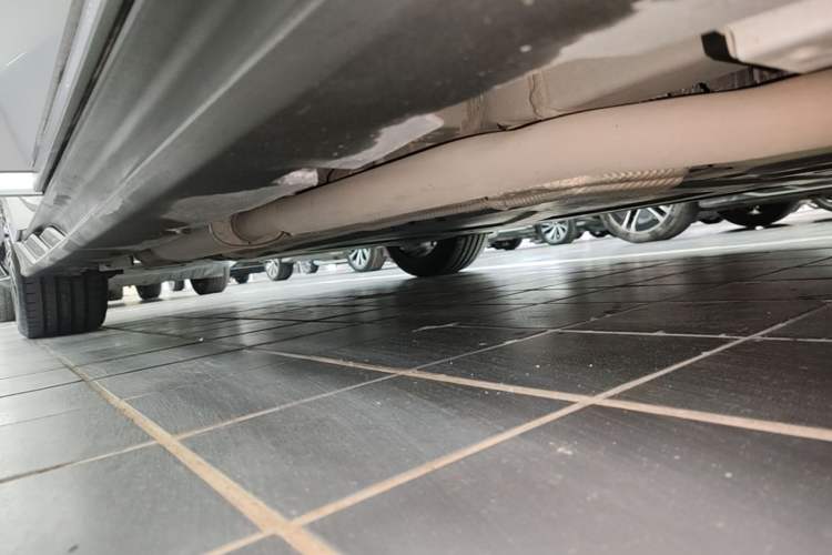 Used BYD Han 2024 DM-i Glory Edition 121KM Prestige Model Right Side Sill