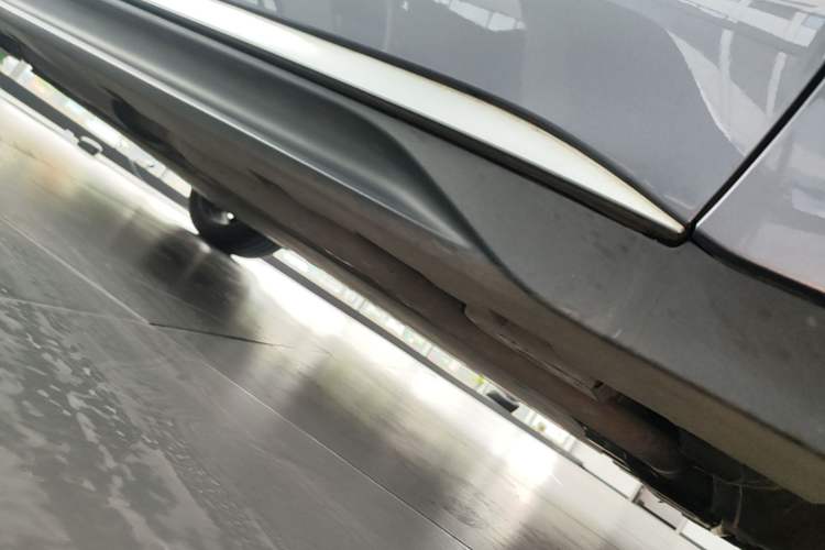 Used BYD Han 2024 DM-i Glory Edition 200KM Flagship Model Right Side Sill
