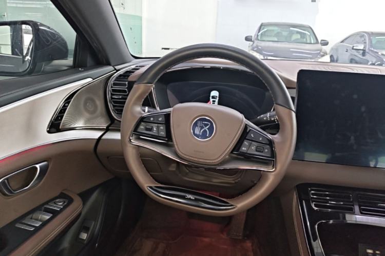 Used BYD Han 2024 EV Glory Edition 506KM Front-Wheel-Drive Premium Model Steering Wheel