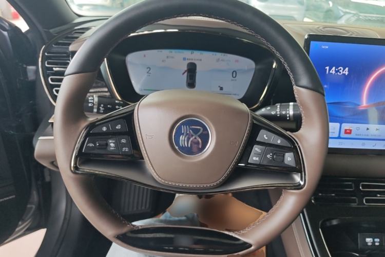 Used BYD Han 2024 DM-i Glory Edition 121KM Premium Model Steering Wheel