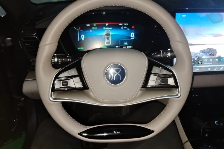 Used BYD Han 2024 EV Glory Edition 605KM Front-Wheel-Drive Premium Model Steering Wheel