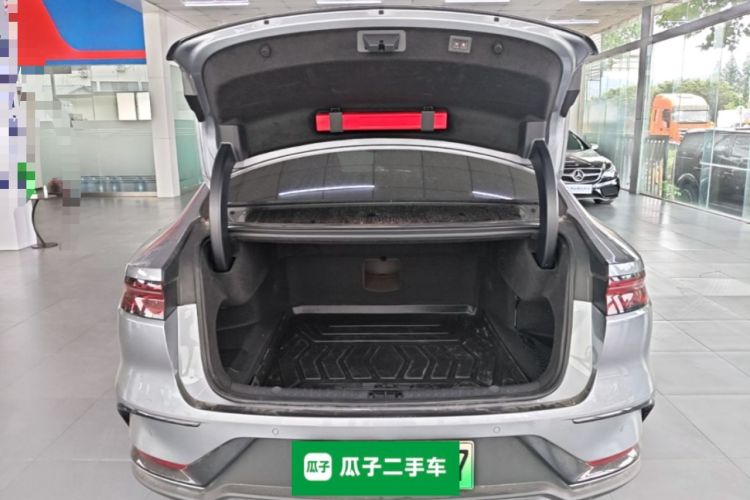 Used BYD Han 2024 EV Glory Edition 506KM Front-Wheel-Drive Premium Model Trunk
