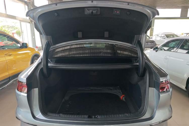 Used BYD Han 2024 DM-i Glory Edition 121KM Premium Model Trunk