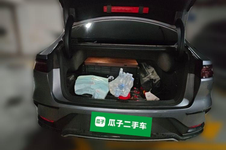 Used BYD Han 2024 EV Glory Edition 605KM Front-Wheel-Drive Premium Model Trunk