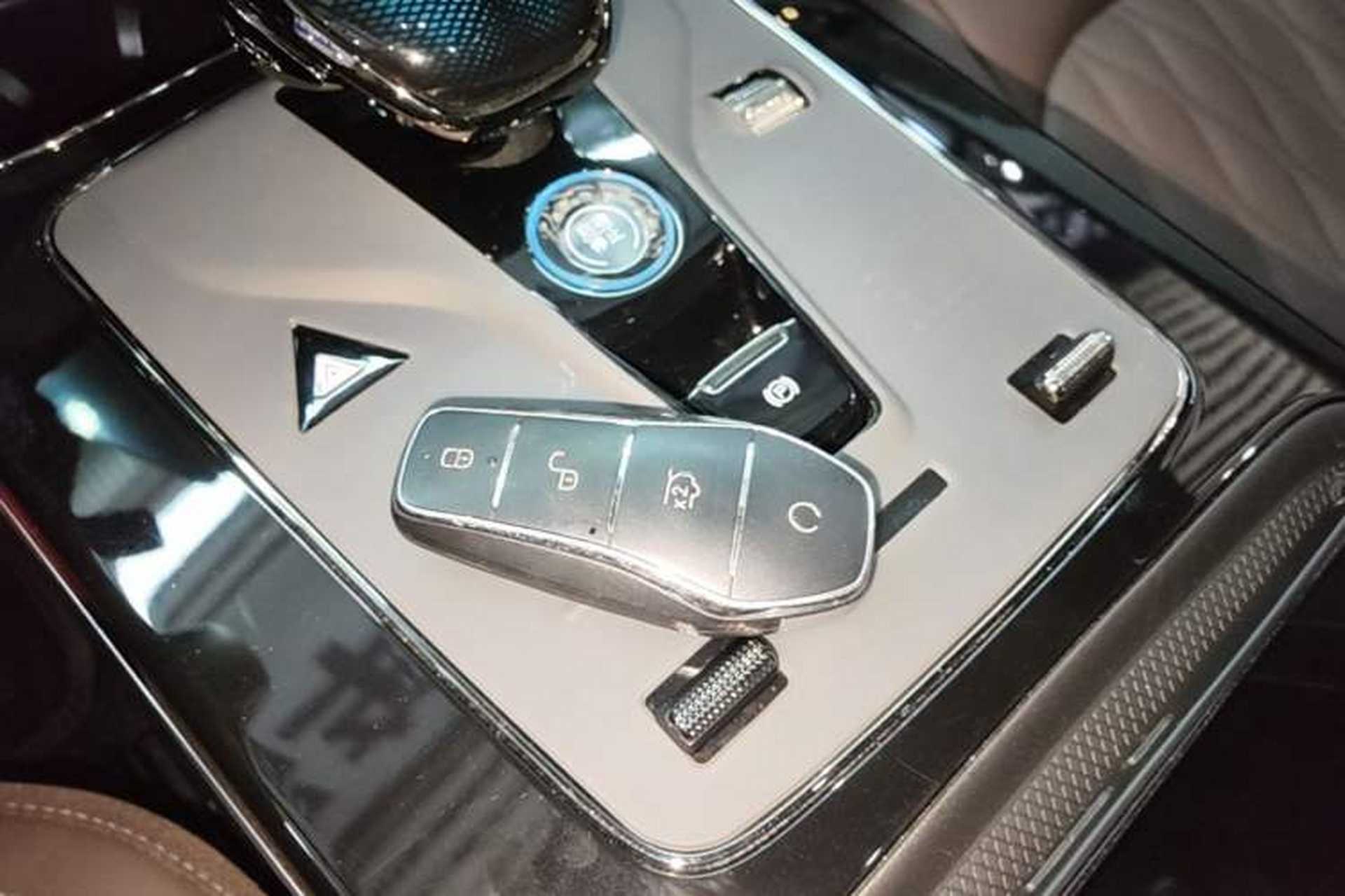 Used BYD Han 2024 DM-i Glory Edition 121KM Prestige Model Vehicle Key