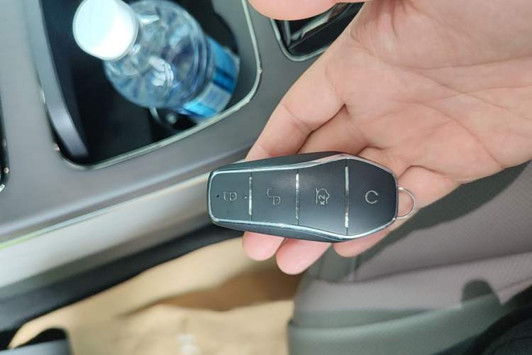 Used BYD Han 2024 DM-i Glory Edition 200KM Flagship Model Vehicle Key