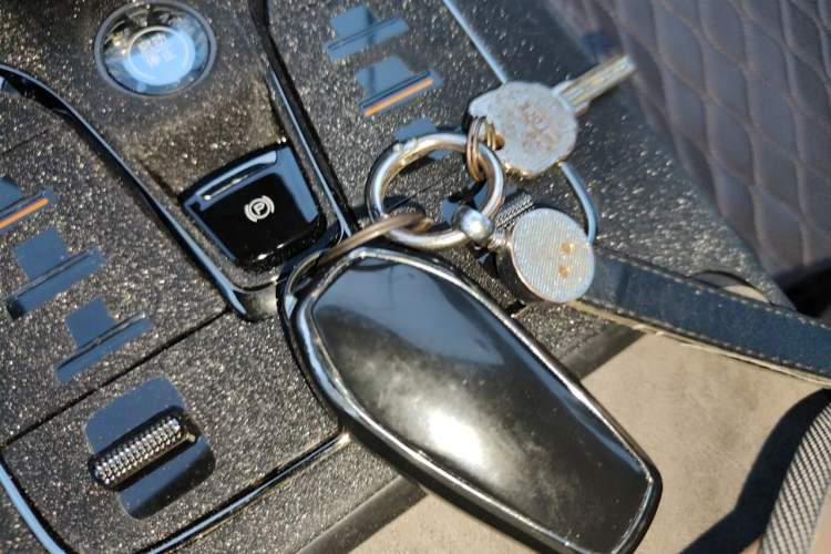 Used BYD Han 2024 DM-i Glory Edition 121KM Elite Model Vehicle Key
