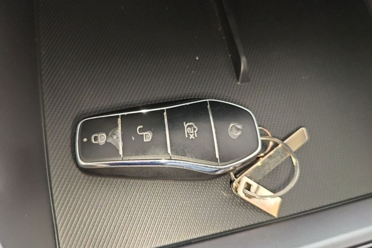 Used BYD Han 2024 DM-i Glory Edition 121KM Premium Model Vehicle Key