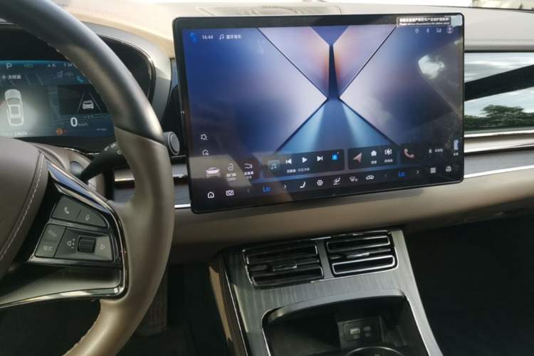 Used BYD Han 2024 DM-i Glory Edition 121KM Premium Model Audio And AC Panel