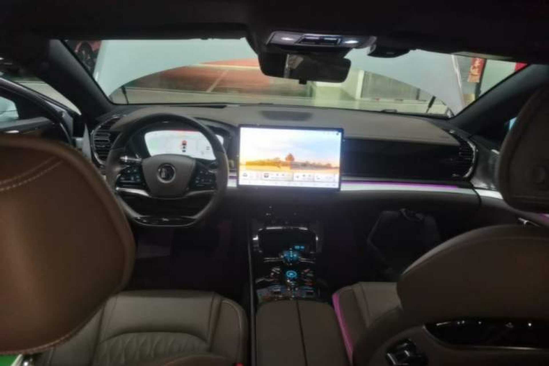 Used BYD Han 2024 EV Glory Edition 605KM Front-Wheel-Drive Premium Model Center Console