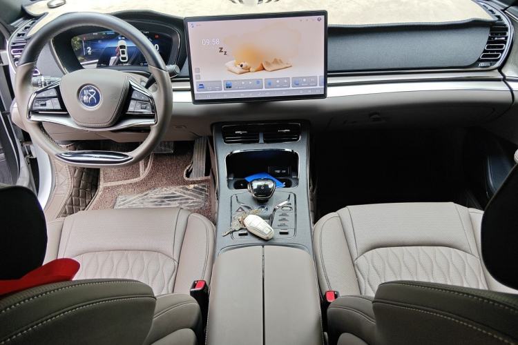Used BYD Han 2024 DM-i Glory Edition 121KM Prestige Model Center Console