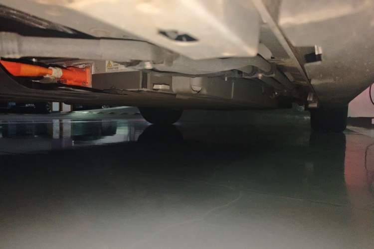Used BYD Han 2024 DM-i Glory Edition 121KM Prestige Model Chassis Front Left