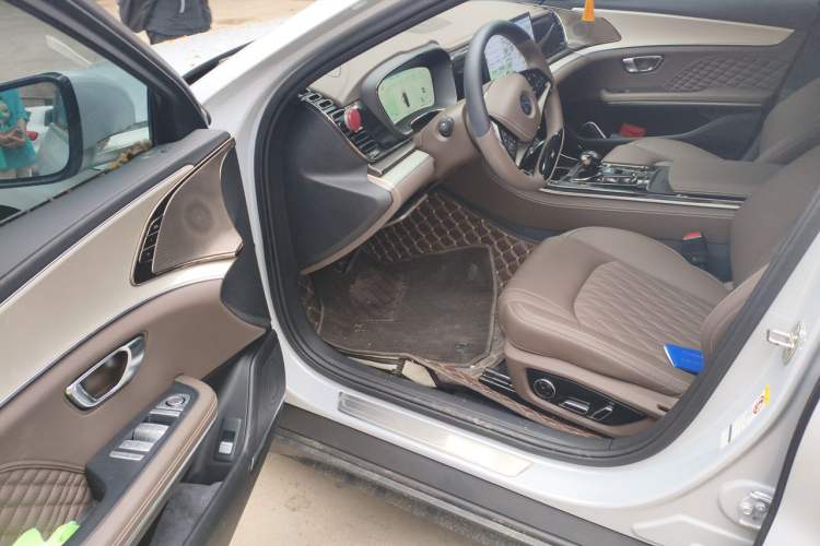 Used BYD Han 2024 DM-i Glory Edition 121KM Prestige Model Driver Seat