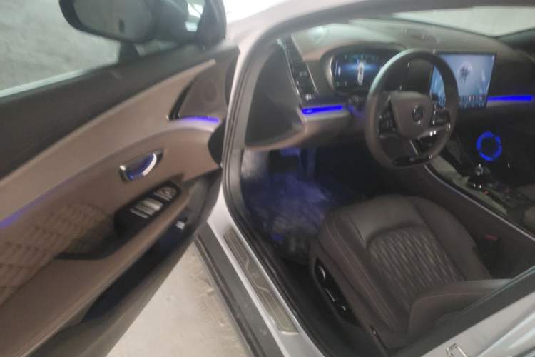 Used BYD Han 2024 DM-i Glory Edition 121KM Elite Model Driver Seat