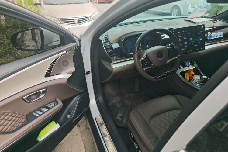 Used BYD Han 2024 DM-i Glory Edition 121KM Prestige Model Driver Seat