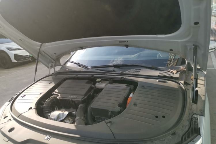 Used BYD Han 2024 DM-i Glory Edition 121KM Premium Model Engine Bay