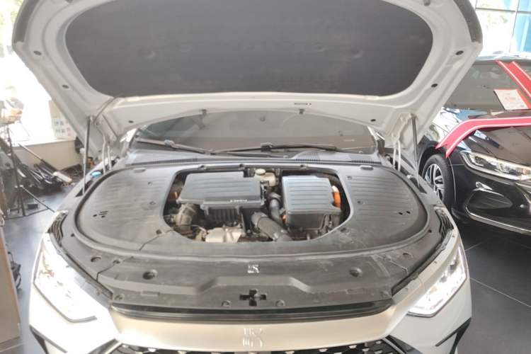 Used BYD Han 2024 DM-i Glory Edition 121KM Premium Model Engine Bay