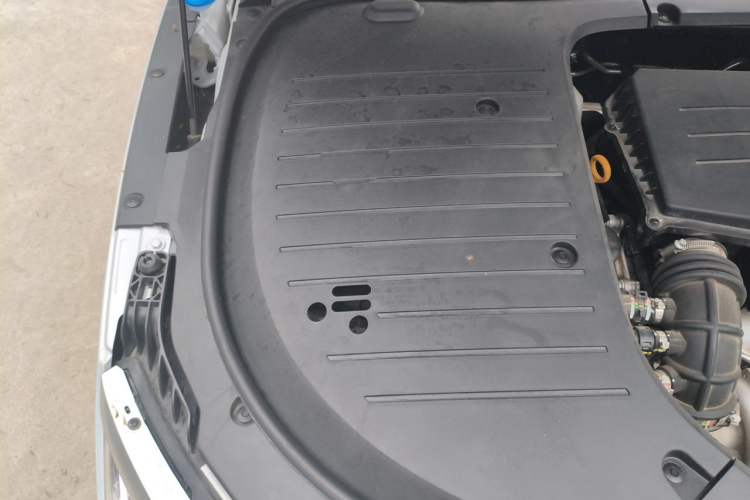 Used BYD Han 2024 DM-i Glory Edition 121KM Prestige Model Engine Bay Right