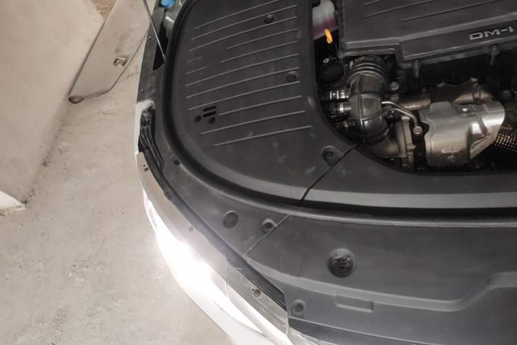 Used BYD Han 2024 DM-i Glory Edition 121KM Elite Model Engine Bay Right