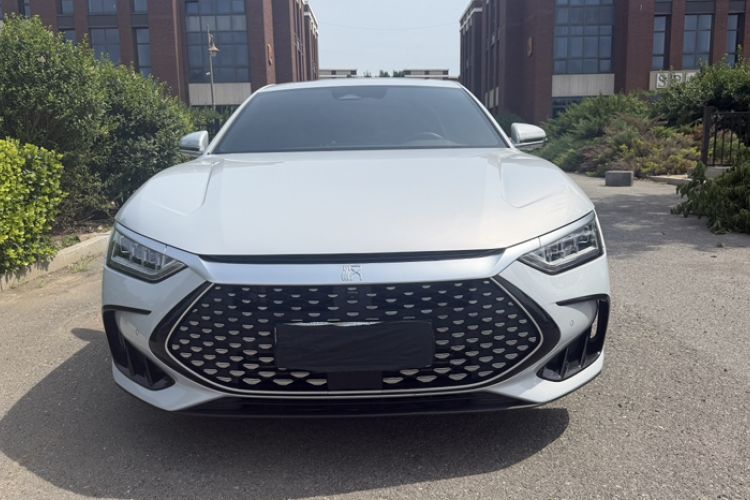 Used BYD Han 2024 DM-i Glory Edition 121KM Elite Model Exterior 1