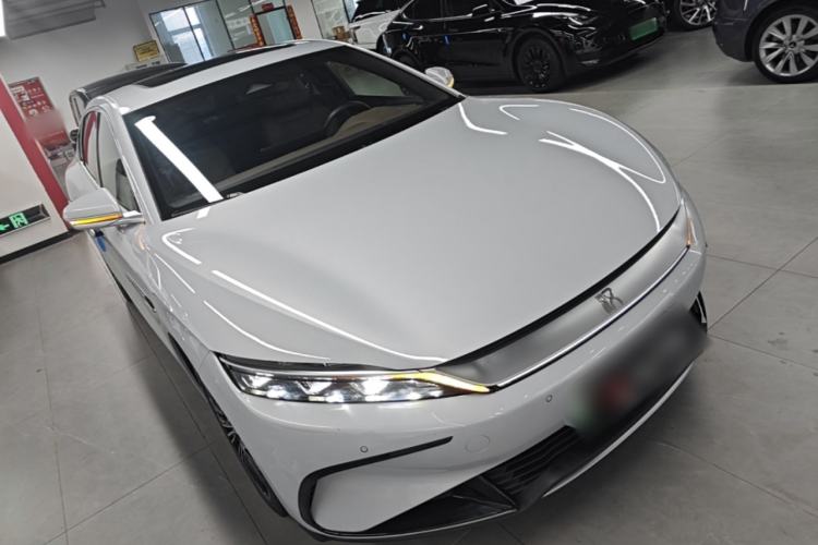 Used BYD Han 2024 EV Glory Edition 506KM Front-Wheel-Drive Premium Model Exterior 1
