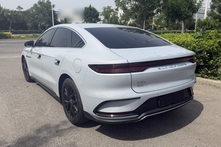 Used BYD Han 2024 DM-i Glory Edition 121KM Elite Model Exterior 4