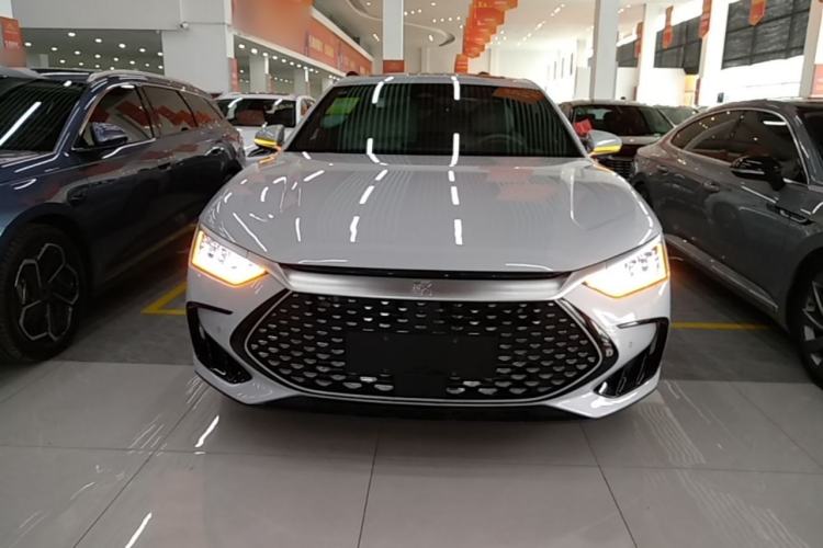 Used BYD Han 2024 DM-i Glory Edition 121KM Premium Model Front