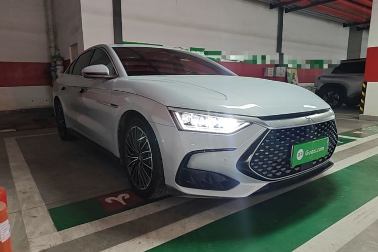 Used BYD Han 2024 DM-i Glory Edition 121KM Premium Model Front Right 45 Deg