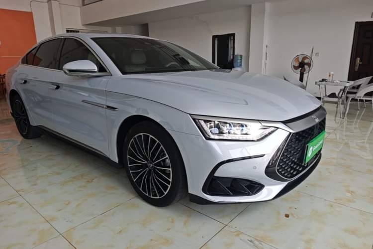 Used BYD Han 2024 DM-i Glory Edition 121KM Premium Model Front Right 45 Deg