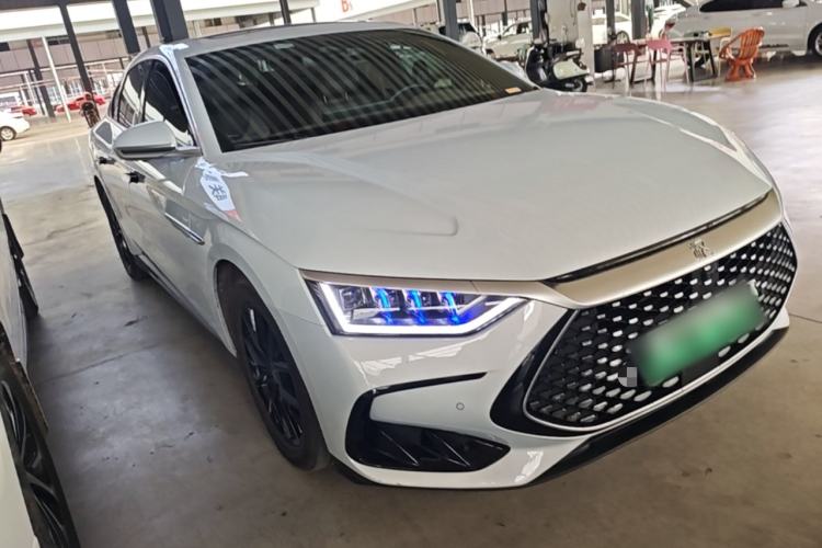 Used BYD Han 2024 DM-i Glory Edition 121KM Elite Model Front Right 45 Deg